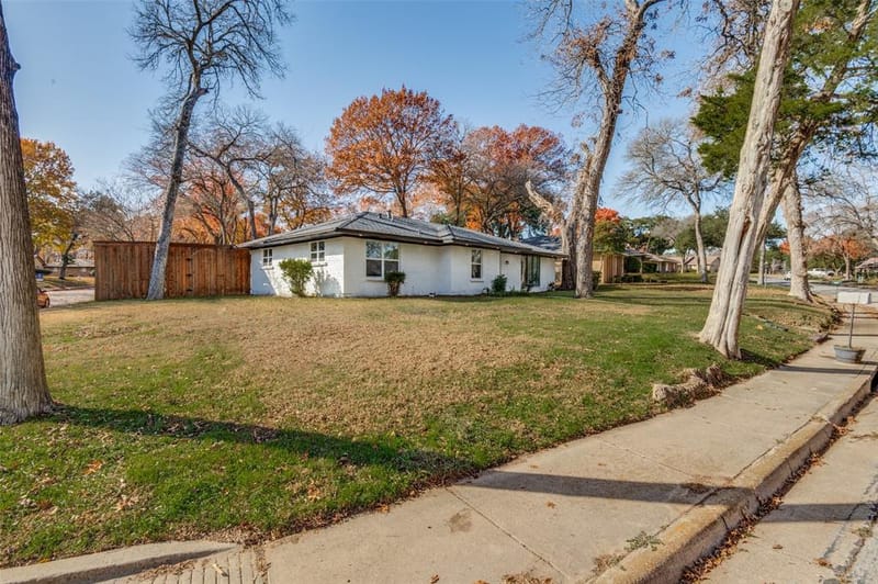 1241 Springbrook Drive, DeSoto TX 75115 - Photo 3