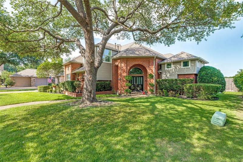 1410 Lakewood Drive, McKinney TX 75072 - Photo 3