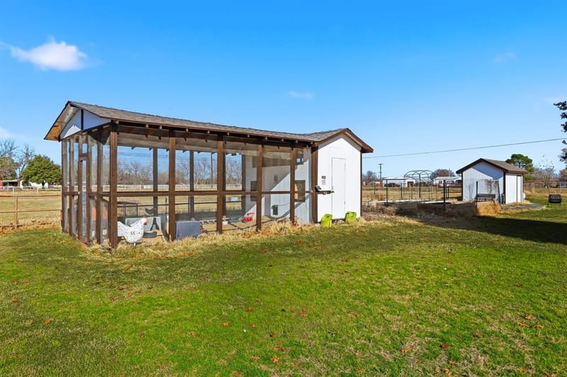 102 Van Meter Drive, Aurora TX 76078 - Photo 32
