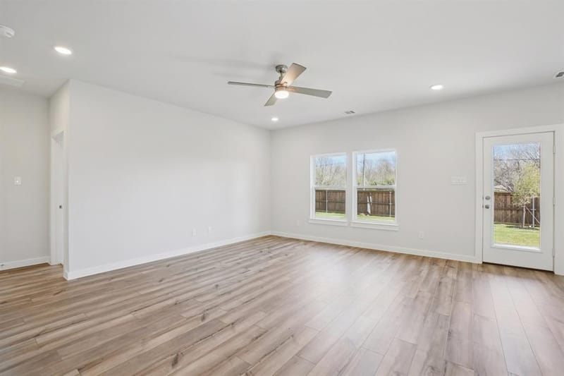 733 Vineyard Way, Forney TX 75126 - Photo 3