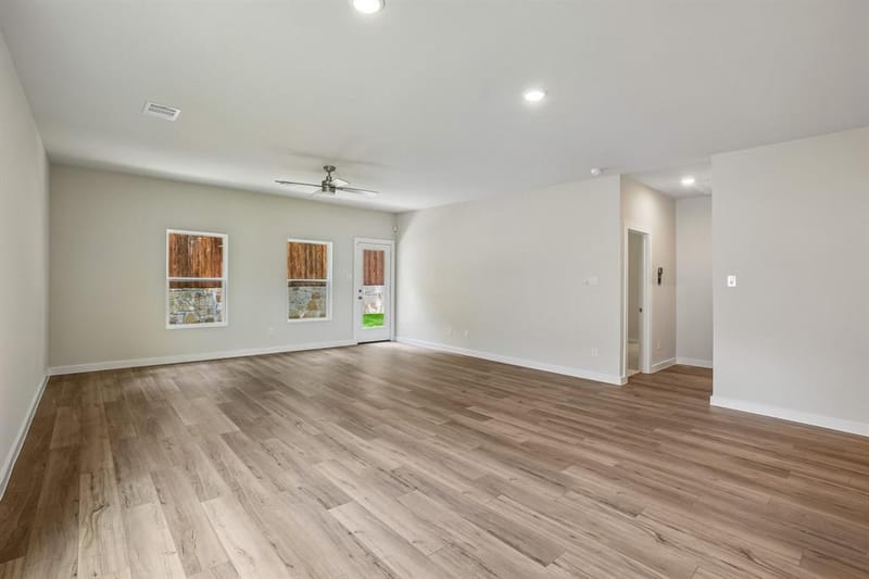 369 Declan Street, Springtown TX 76082 - Photo 6