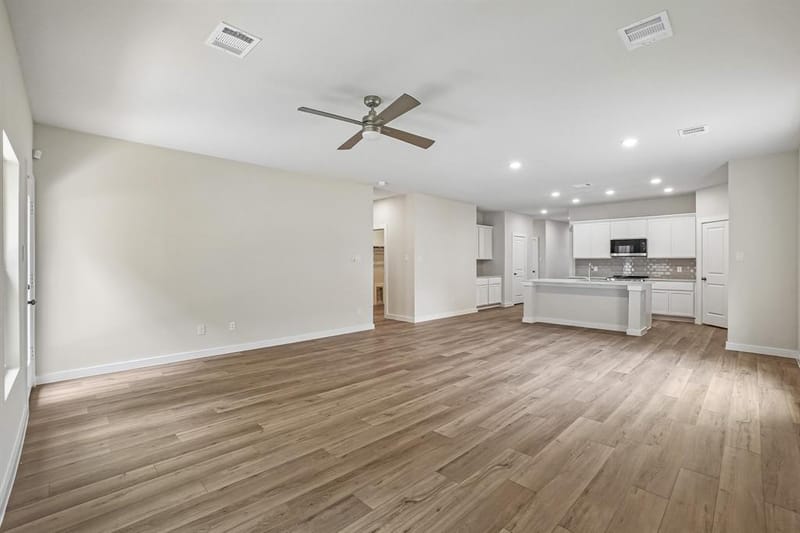 369 Declan Street, Springtown TX 76082 - Photo 9