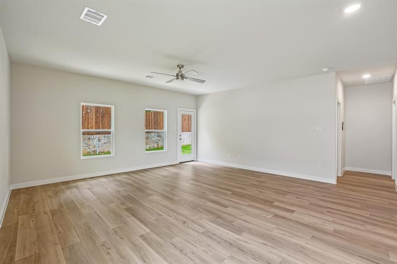369 Declan Street, Springtown TX 76082 - Photo 8