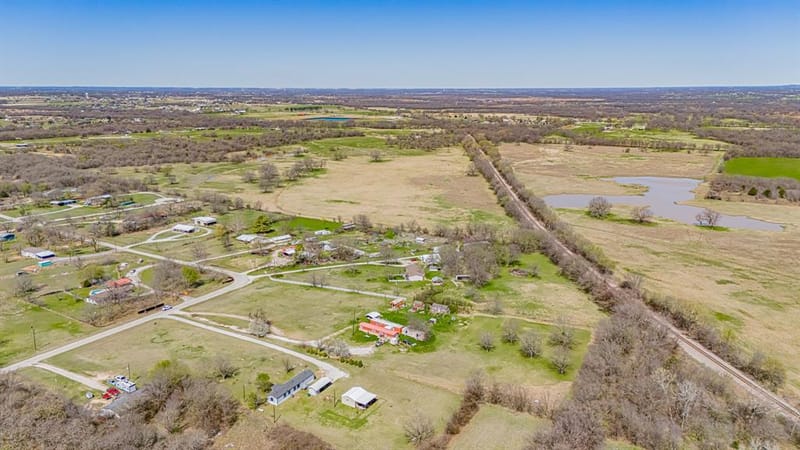 528 Stonegate Drive, Paradise TX 76073 - Photo 31