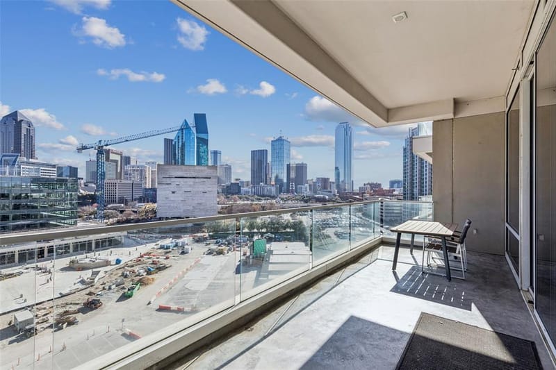 2408 Victory Park Lane # 838, Dallas TX 75219 - Photo 32