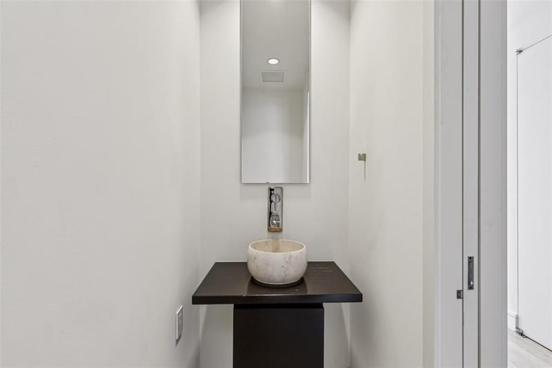 2408 Victory Park Lane # 838, Dallas TX 75219 - Photo 14