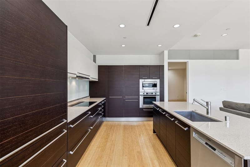2408 Victory Park Lane # 838, Dallas TX 75219 - Photo 11