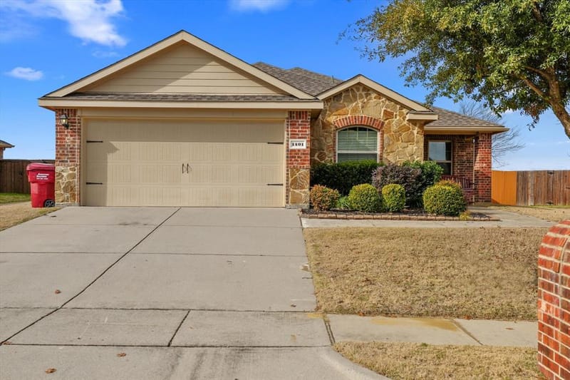 1401 N Houston Street, Royse City TX 75189 - Photo 6