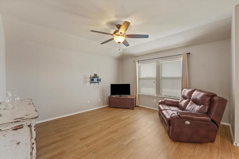 1401 N Houston Street, Royse City TX 75189 - Photo 9