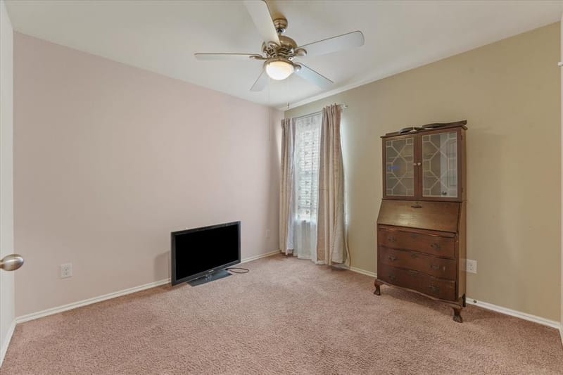 1401 N Houston Street, Royse City TX 75189 - Photo 11