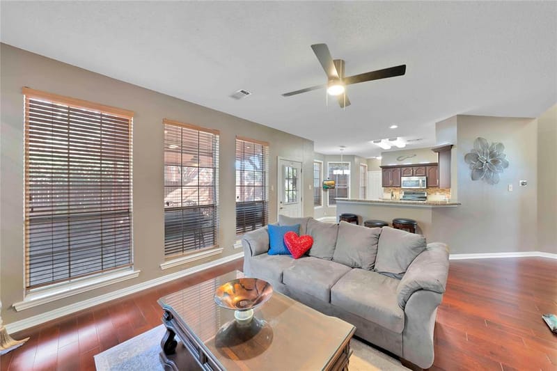 9352 Riverwalk Lane, Irving TX 75063 - Photo 8