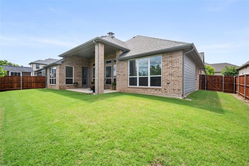 1921 Middleton Drive, Mansfield TX 76063 - Photo 35