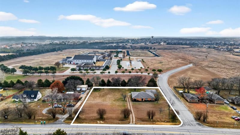 3928 W Houston Street, Sherman TX 75092 - Photo 3