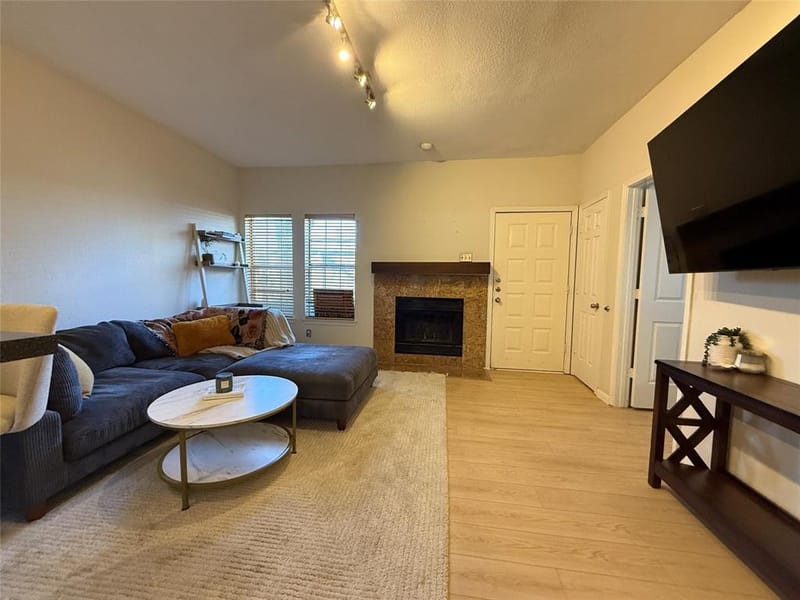5757 E University Boulevard # 22R, Dallas TX 75206 - Photo 12