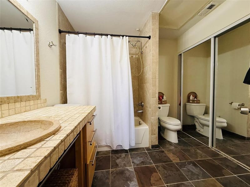 5757 E University Boulevard # 22R, Dallas TX 75206 - Photo 14