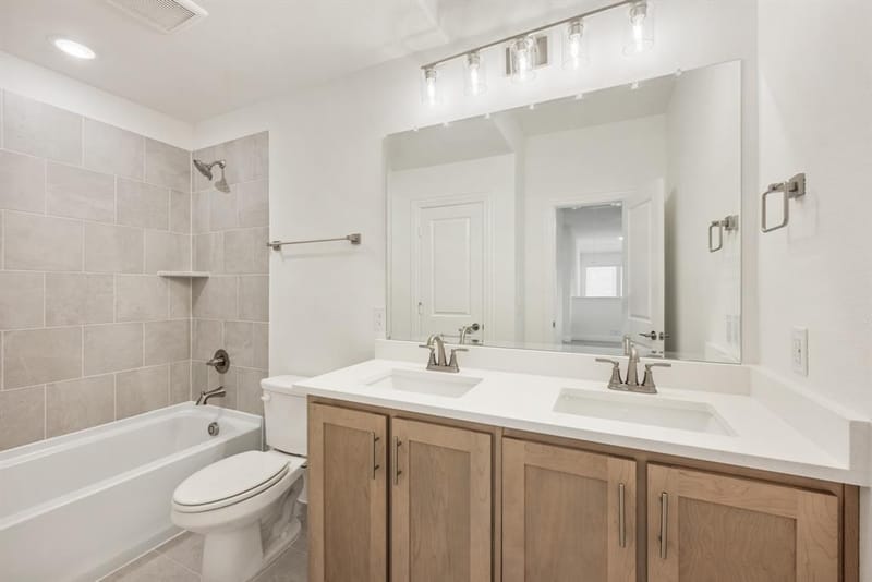 2300 Legacy Oaks Lane, Bedford TX 76021 - Photo 36