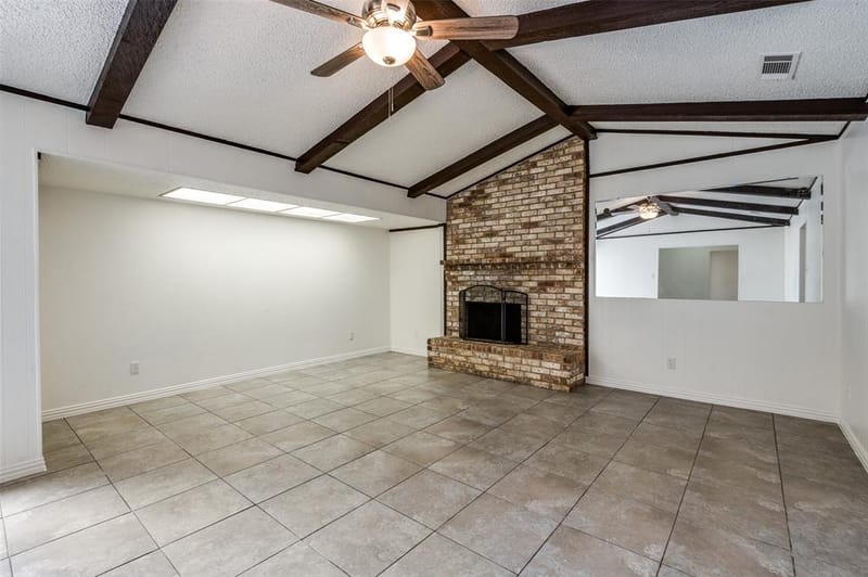 1902 Pat Ln, Carrollton TX 75006 - Photo 2