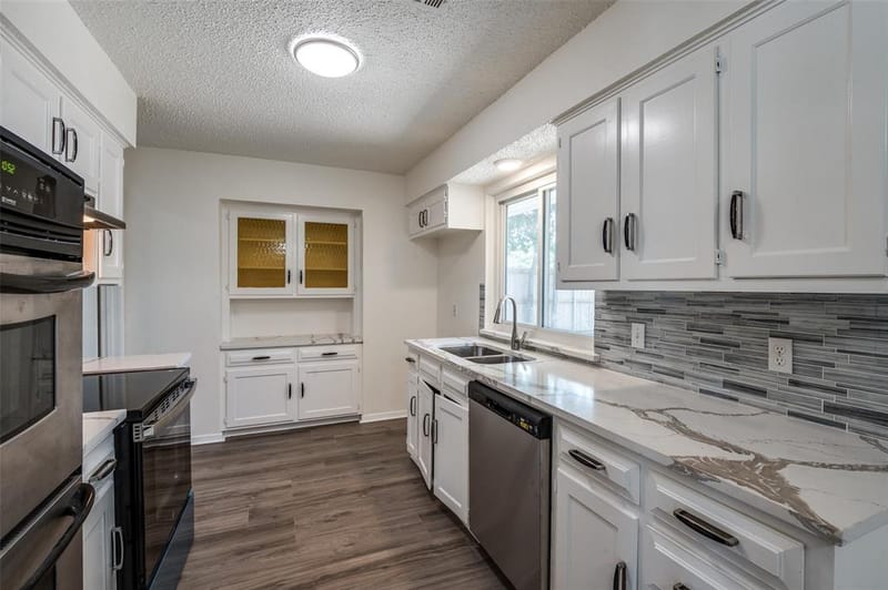 1902 Pat Ln, Carrollton TX 75006 - Photo 7
