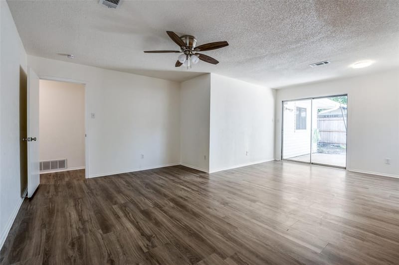 1902 Pat Ln, Carrollton TX 75006 - Photo 9