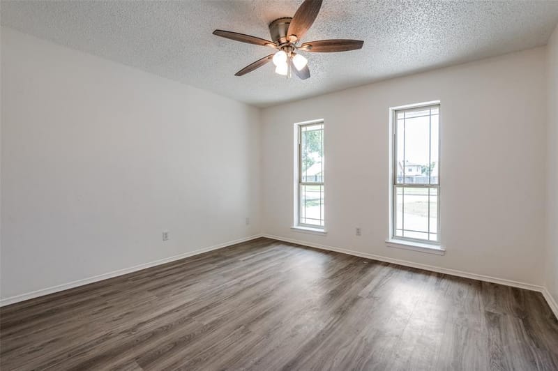 1902 Pat Ln, Carrollton TX 75006 - Photo 15