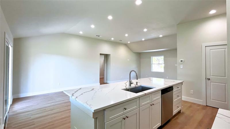 1024 Murray Court, McKinney TX 75069 - Photo 4