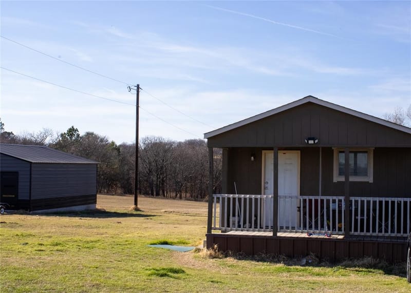 145 Firefly Drive, Springtown TX 76082 - Photo 5