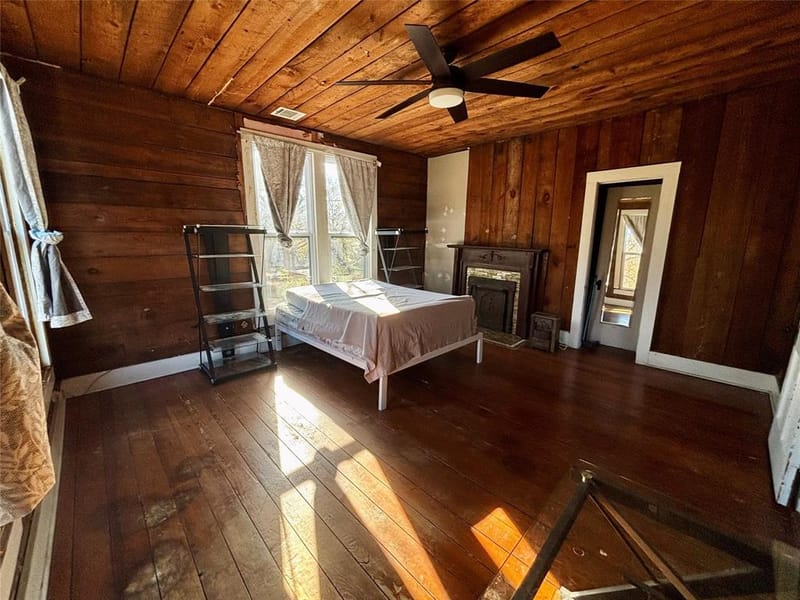 725 W 10th Street, Bonham TX 75418 - Photo 12