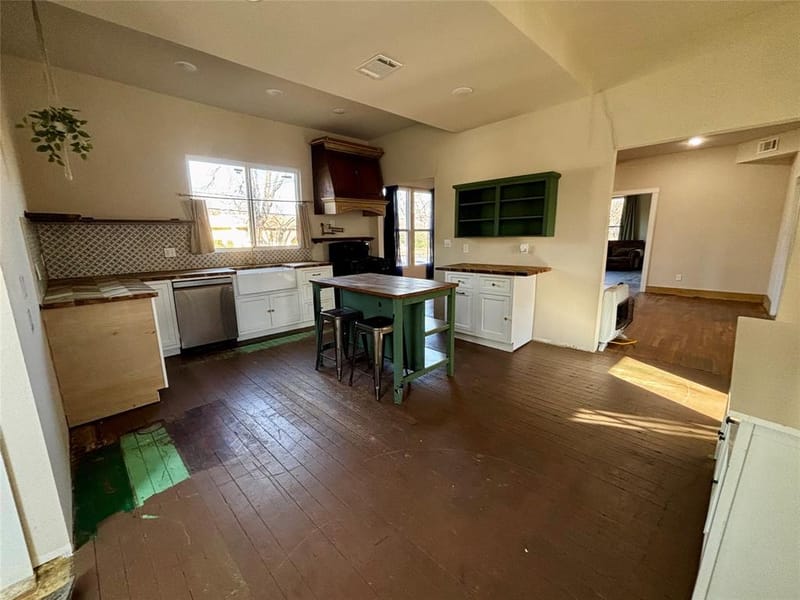 725 W 10th Street, Bonham TX 75418 - Photo 7