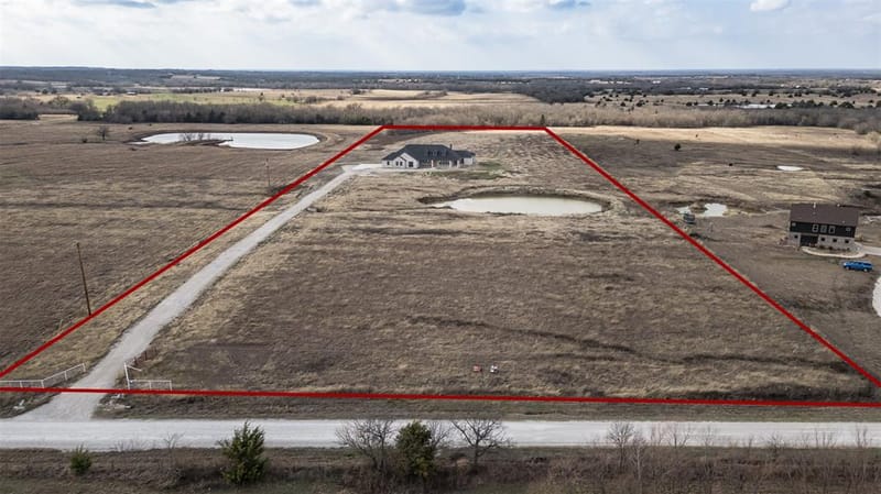 4112 County Road 1098, Celeste TX 75423 - Photo 16