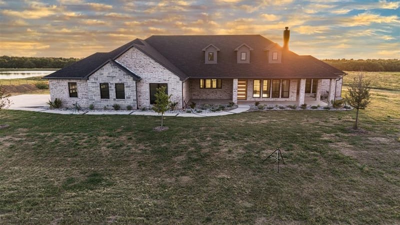 4112 County Road 1098, Celeste TX 75423 - Photo 3