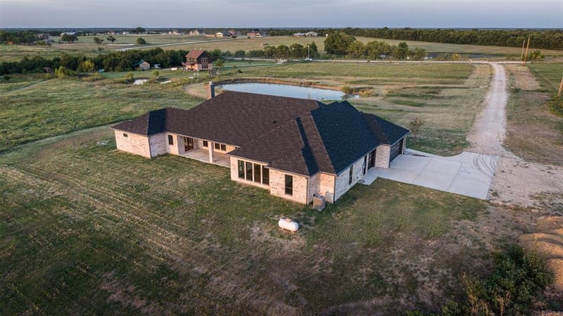 4112 County Road 1098, Celeste TX 75423 - Photo 37