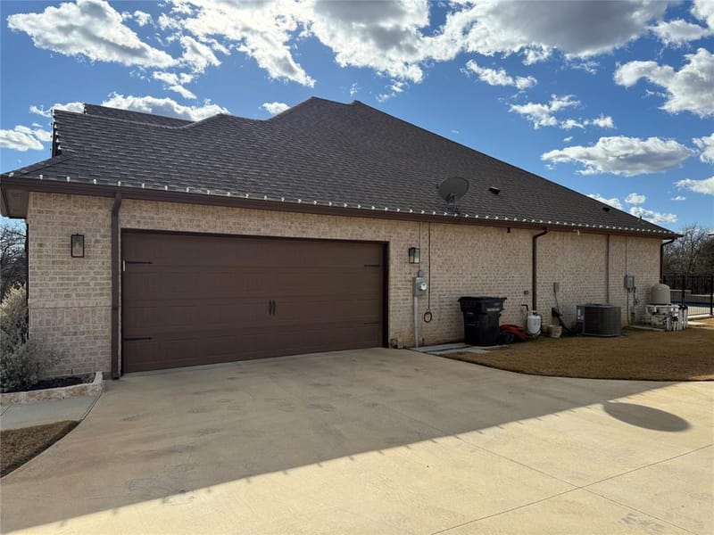 1021 Churchill Lane, Millsap TX 76066 - Photo 4