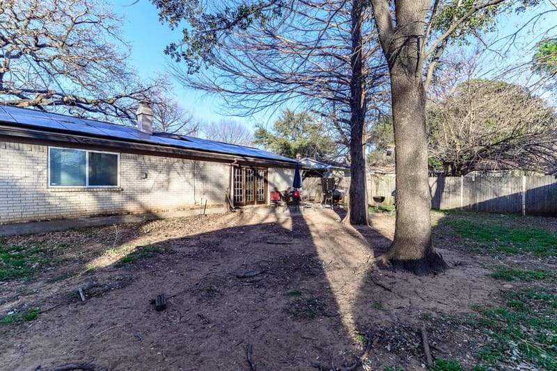 2108 Warwick Drive, Arlington TX 76015 - Photo 16
