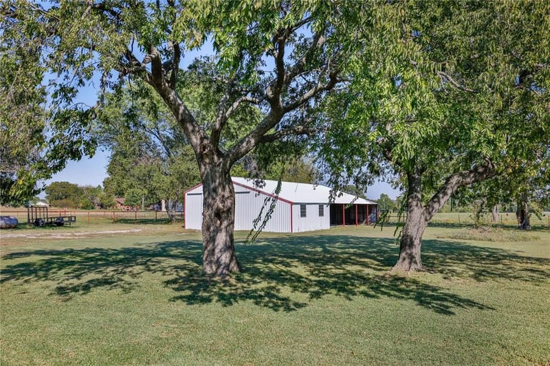 476 County Road 260, Gainesville TX 76240 - Photo 16