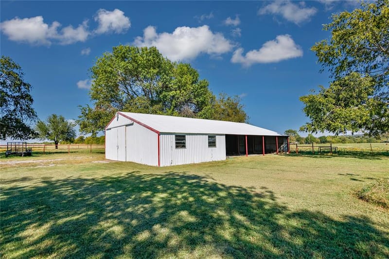 476 County Road 260, Gainesville TX 76240 - Photo 14