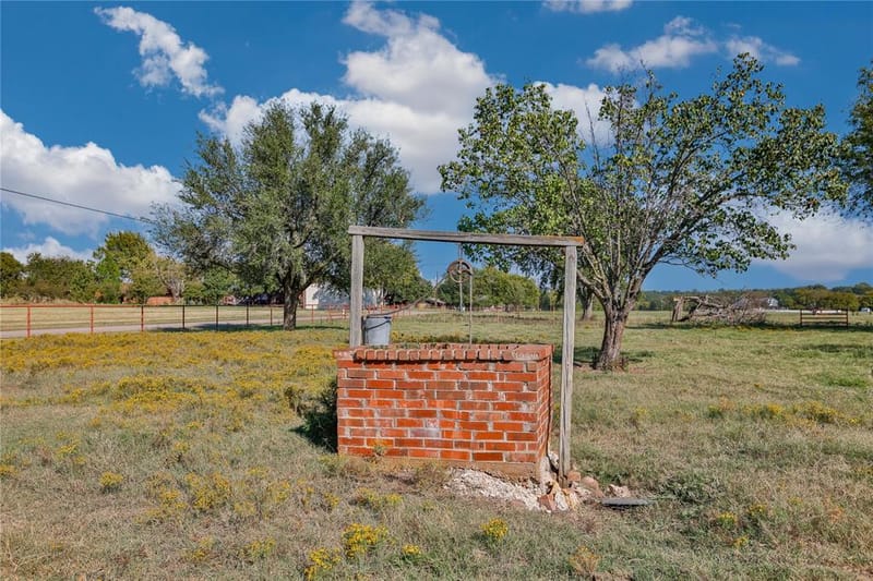 476 County Road 260, Gainesville TX 76240 - Photo 11