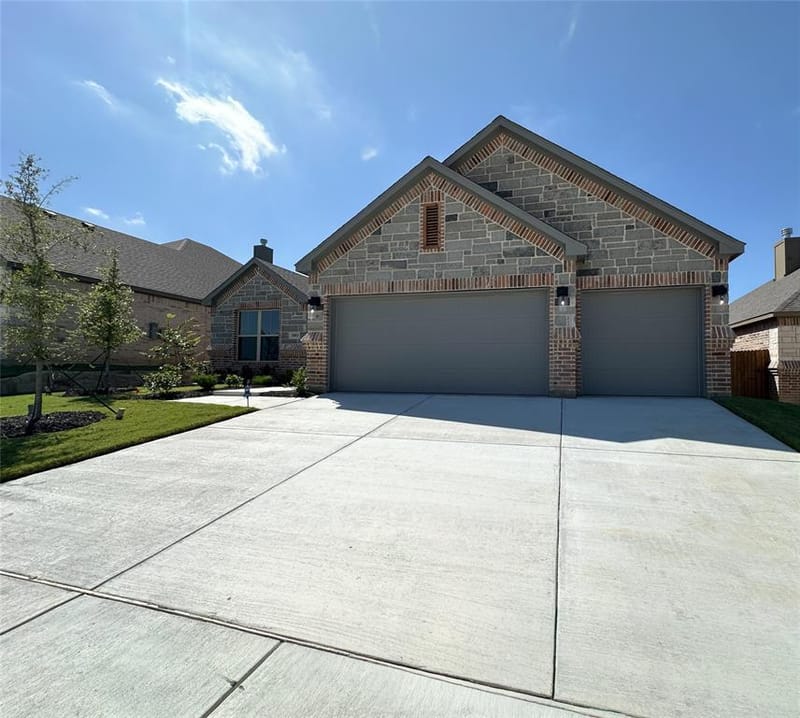 2003 Belle Lagos Lane, Cleburne TX 76033 - Photo 3