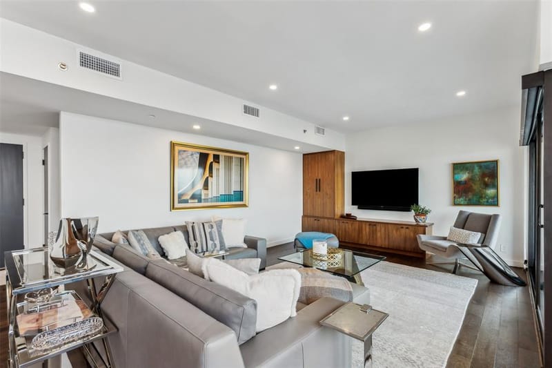 3030 Mckinney Avenue # 2305, Dallas TX 75204 - Photo 4