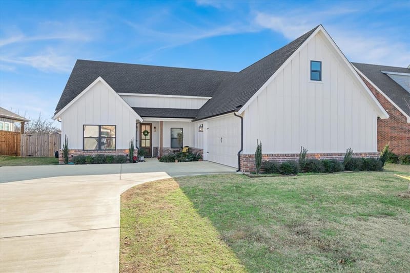 1825 Meadowview, Canton TX 75103 - Photo 3
