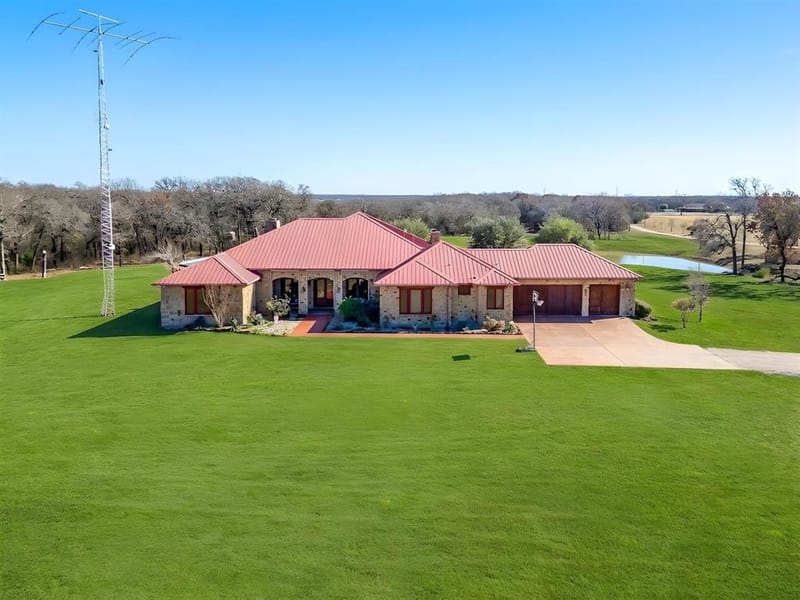 1561 Fm 934, Blum TX 76627 - Photo 2