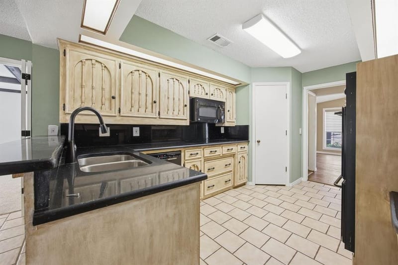 1620 Oak Meadow Drive, Irving TX 75061 - Photo 14