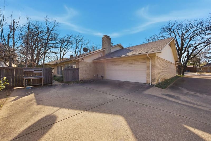 1620 Oak Meadow Drive, Irving TX 75061 - Photo 4