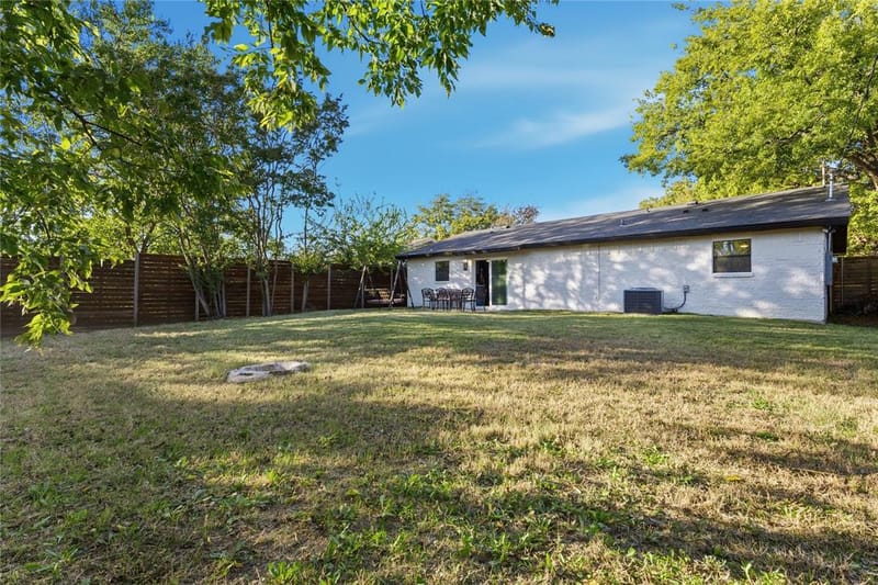 1202 Hillwood Drive, Lewisville TX 75067 - Photo 10