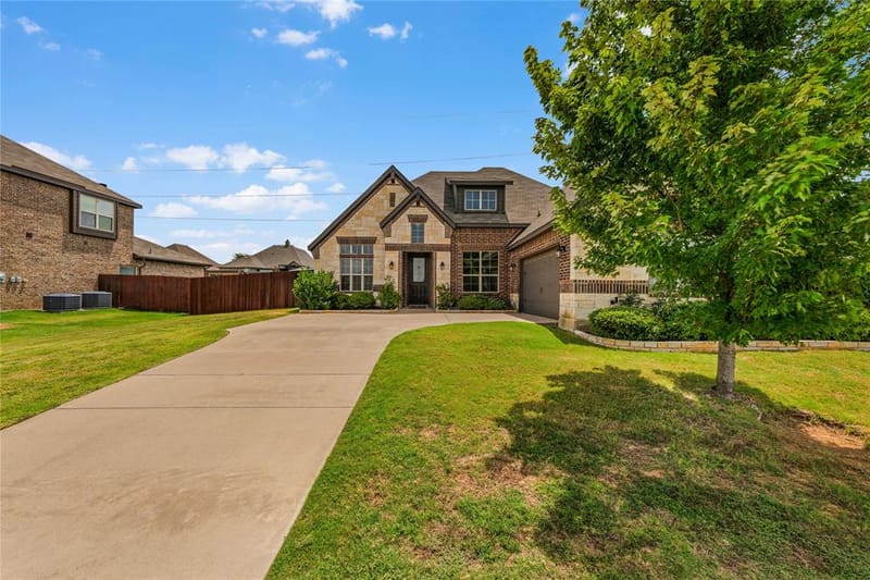 1441 Grassy Meadows Drive, Burleson TX 76058 - Photo 3