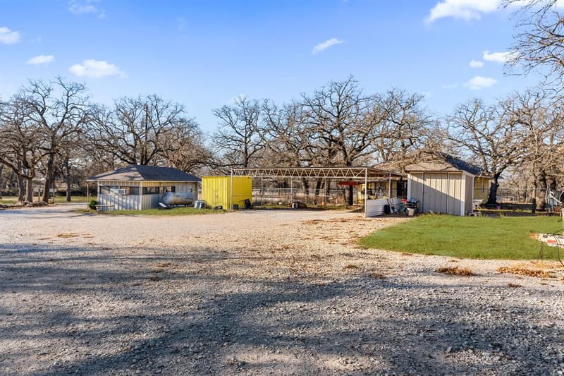 114 Private Road 2387, Alvord TX 76225 - Photo 12