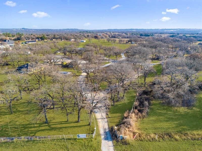 114 Private Road 2387, Alvord TX 76225 - Photo 4