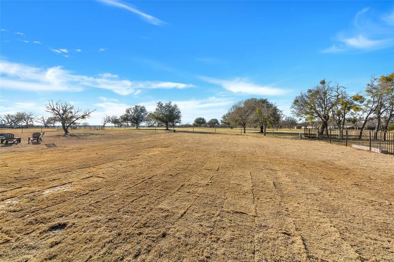 801 Holiday Hills Drive, Mineral Wells TX 76067 - Photo 27