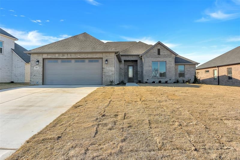 801 Holiday Hills Drive, Mineral Wells TX 76067