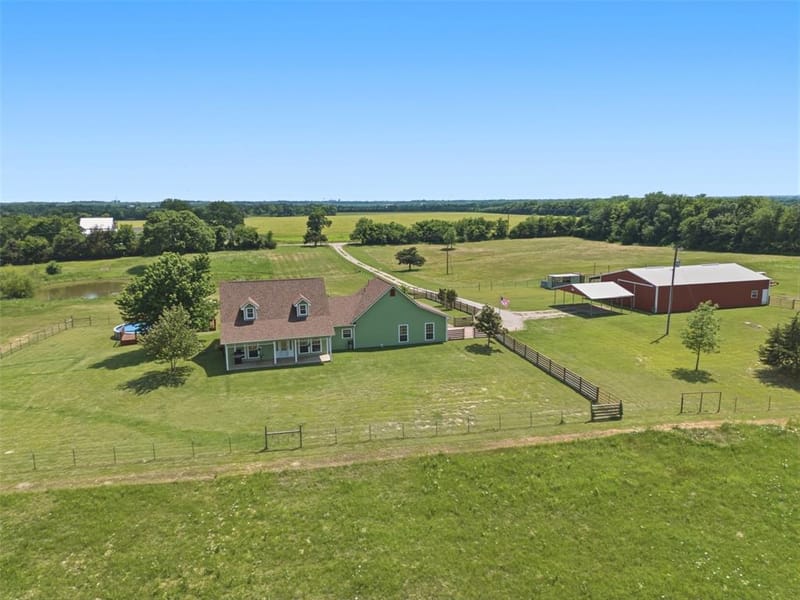 643 CR 2992, Windom TX 75492 - Photo 5