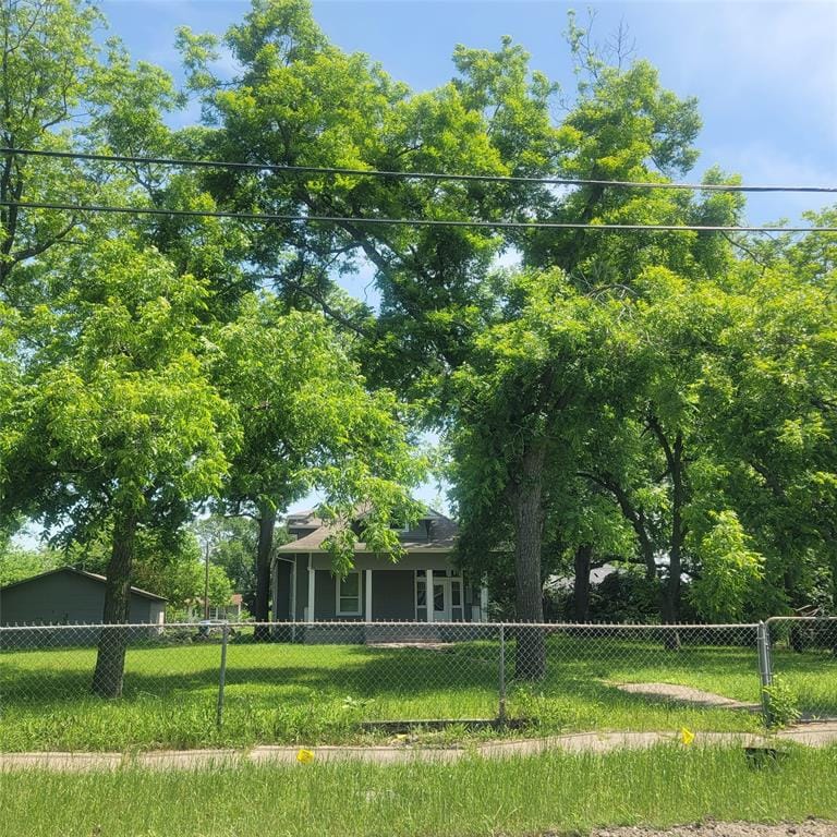 1325 W 13th Avenue, Corsicana TX 75110